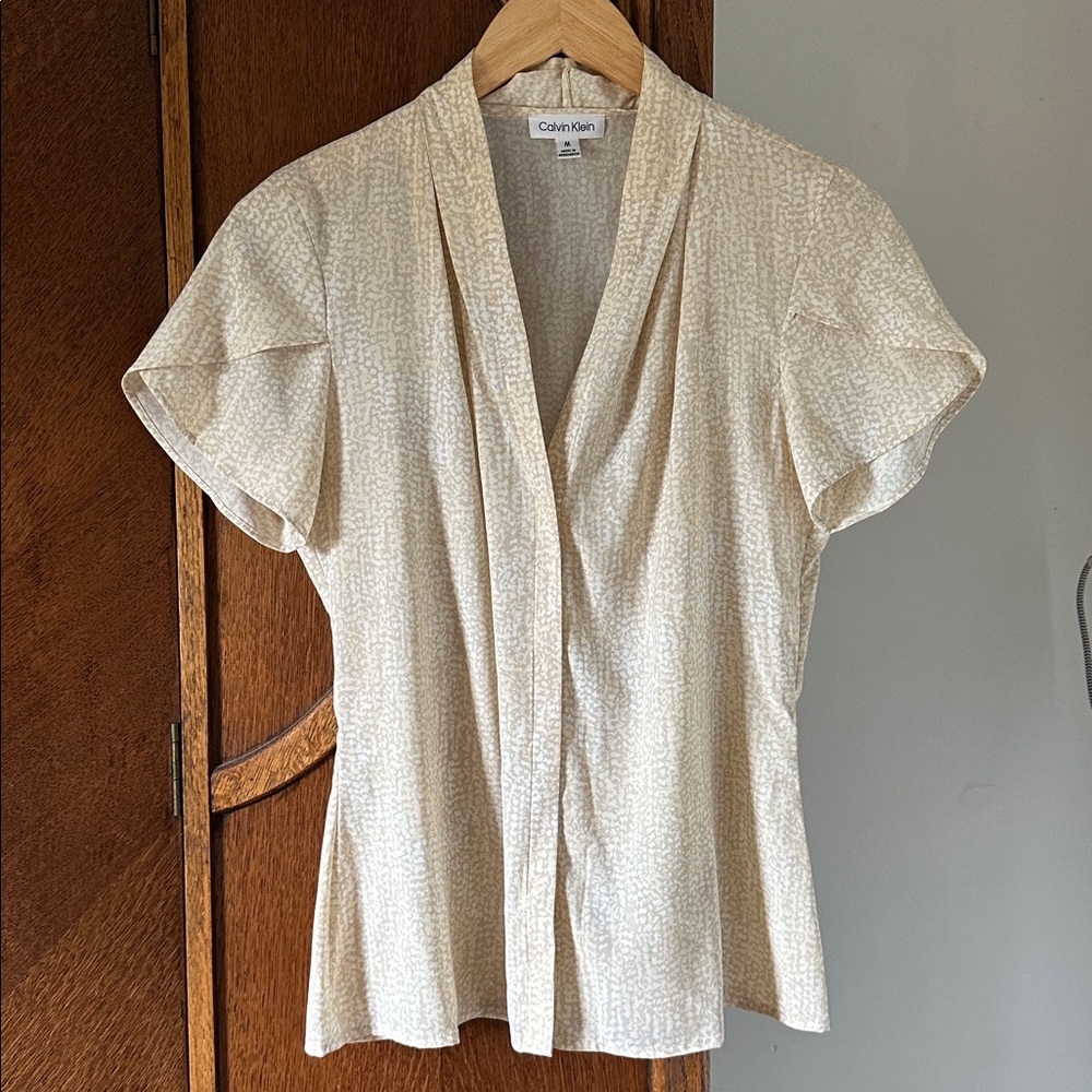 Calvin Klein Cream Blouse Print Yellow Flutter Sleeve Medium